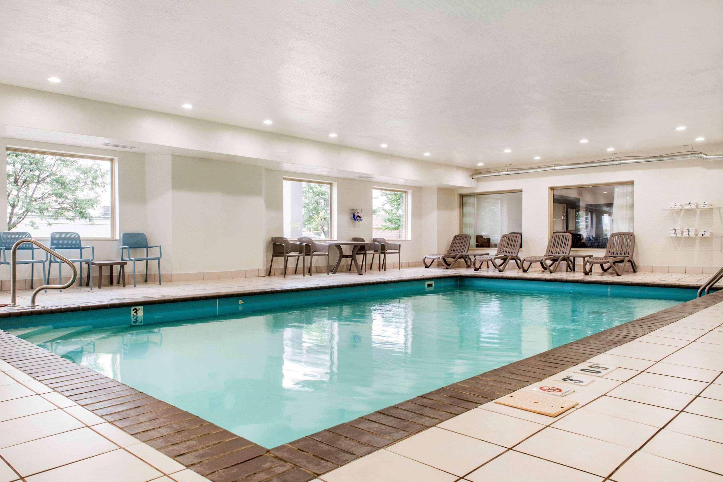 קולומבוס Sleep Inn & Suites מראה חיצוני תמונה