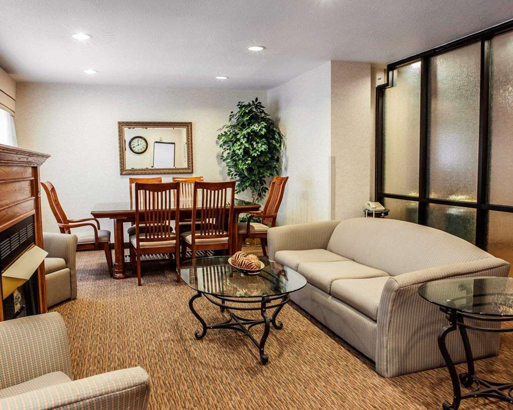 קולומבוס Sleep Inn & Suites מתקנים תמונה