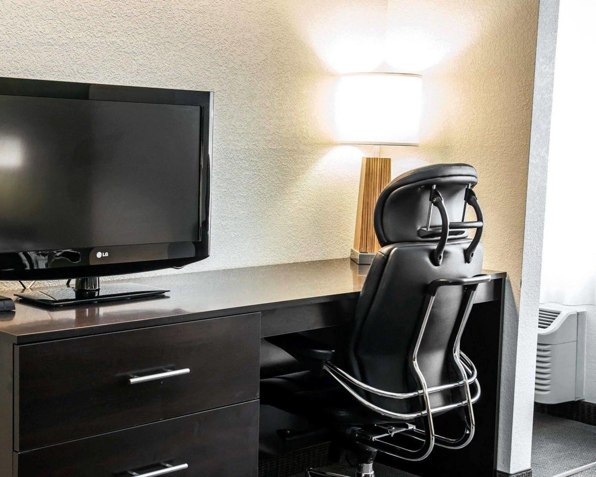 קולומבוס Sleep Inn & Suites מראה חיצוני תמונה